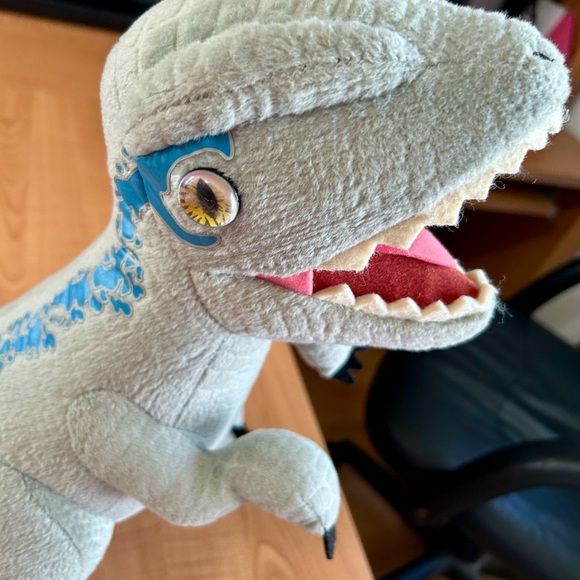 Build a bear plush toy Velociraptor Blue Jurassic World Series sounds dinosaur - Picture 2 of 6